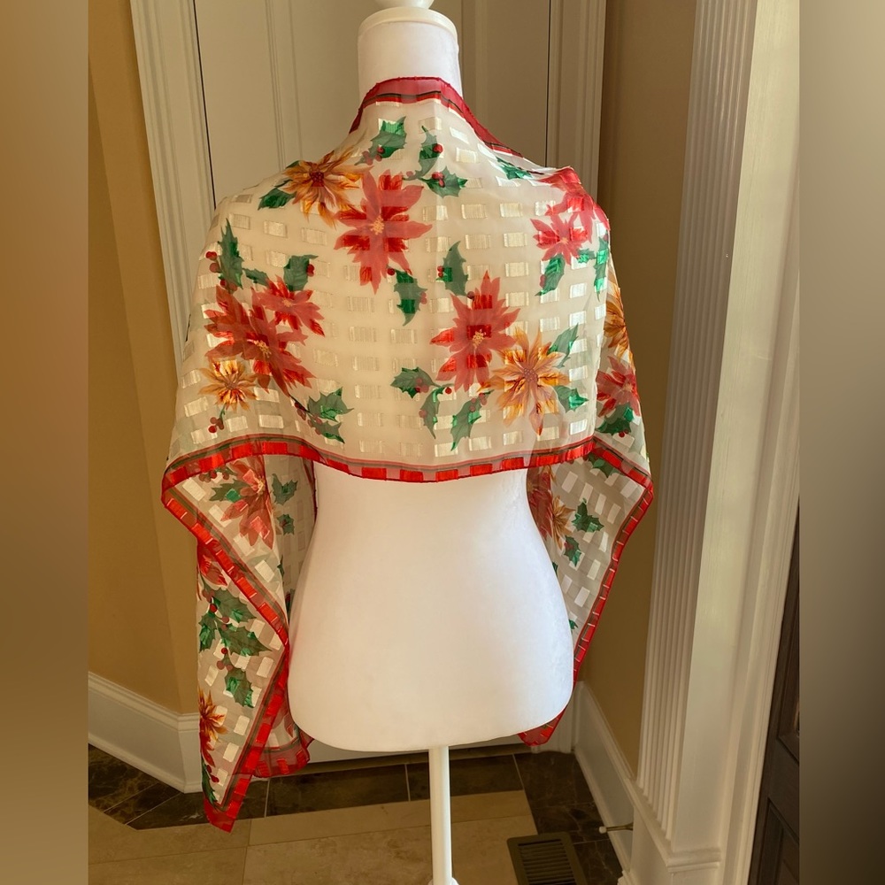 NWOT Vintage Holiday Scarf - Picture 5 of 11